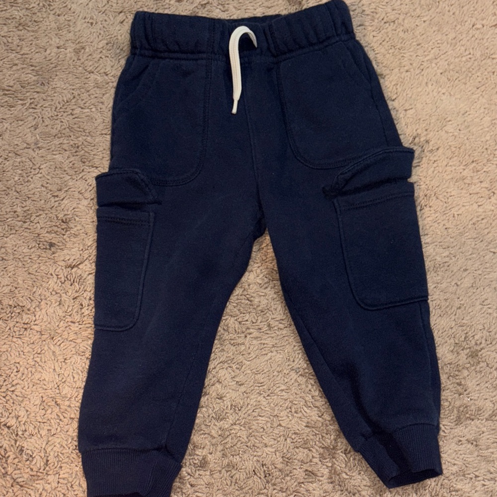 3 for $20! 2t joggers sweatpants Old Navy Kids Navy Cargo Joggers size 2t